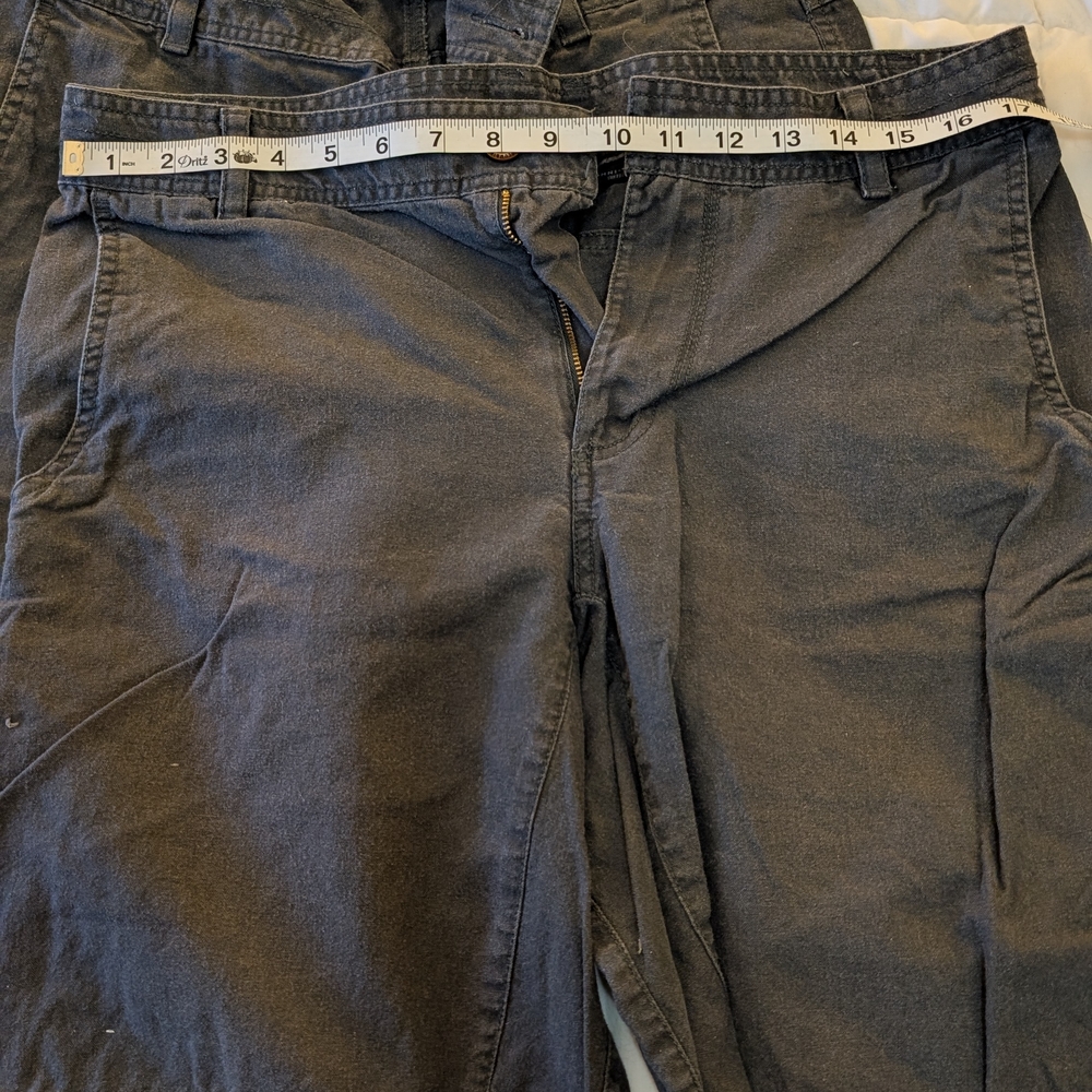 Columbia Men's Flat Front Shorts - Gray